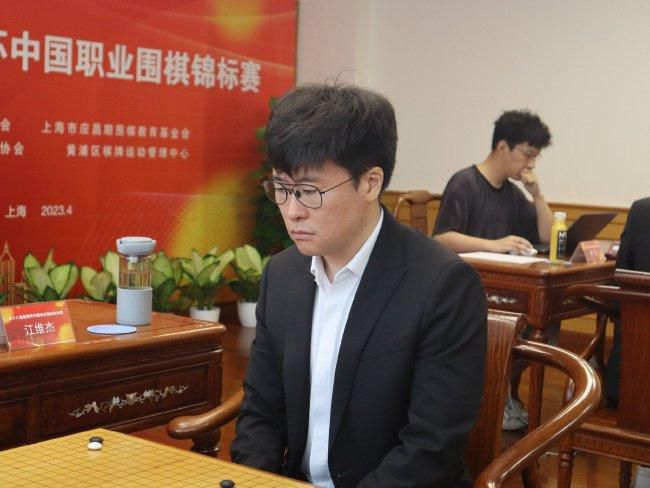 警花娇妻的蜕变最新续集免费阅读