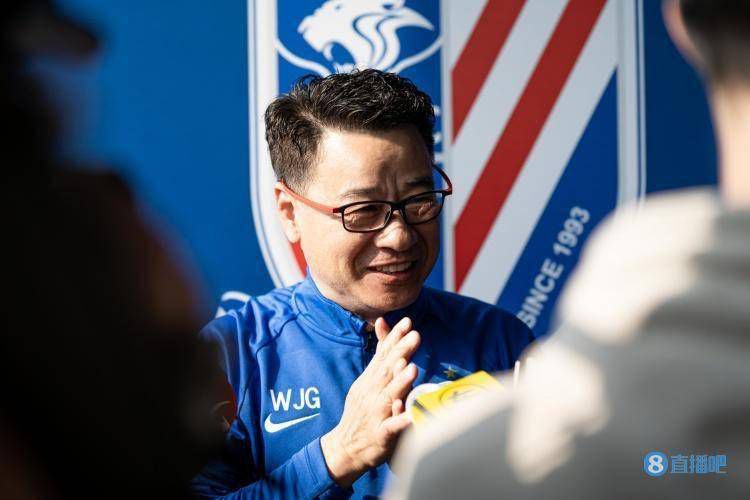 挠白袜vk